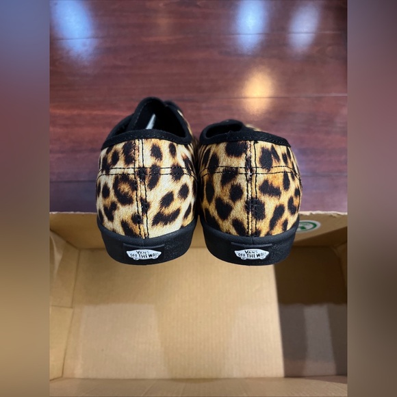 Womens 8 Vans Authentic Low Pro Leopard Print Low Top Shoe Sneaker New HALF BOX - Picture 5 of 16